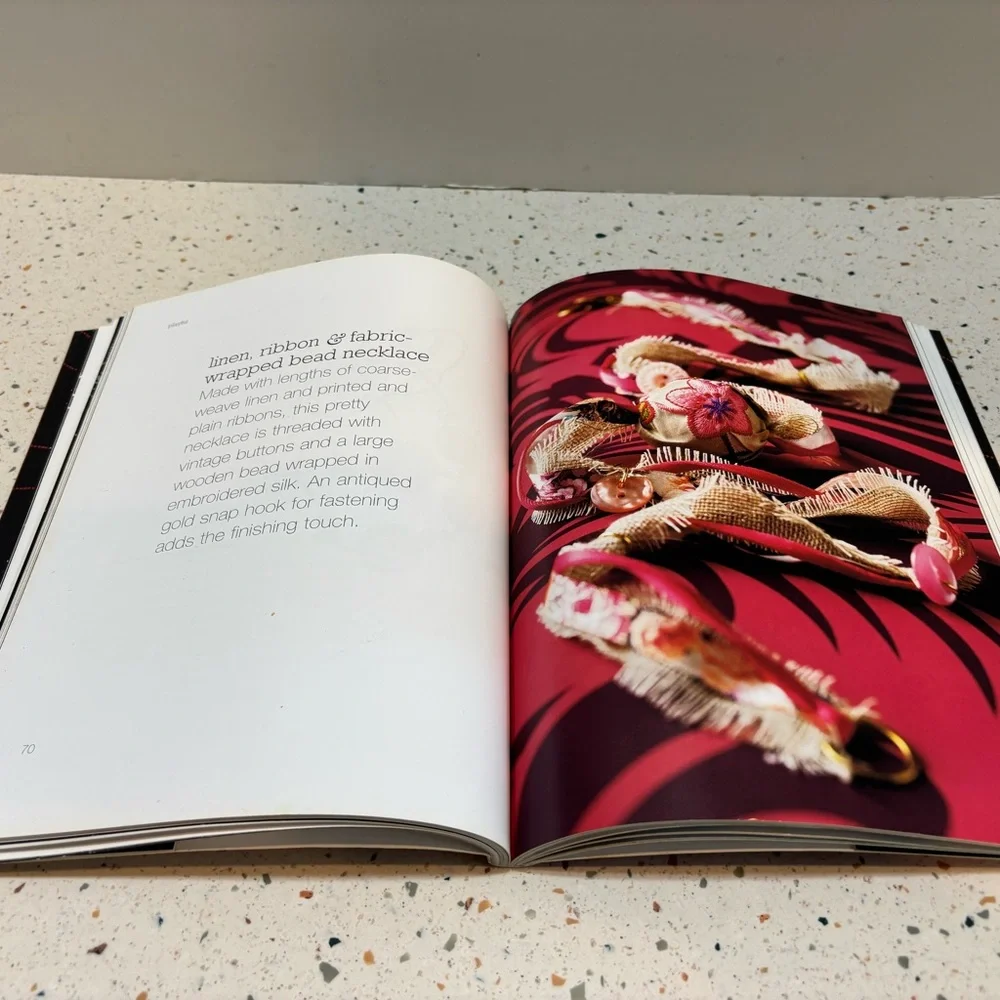 Beyond Beading Book‎ by Erika Knight